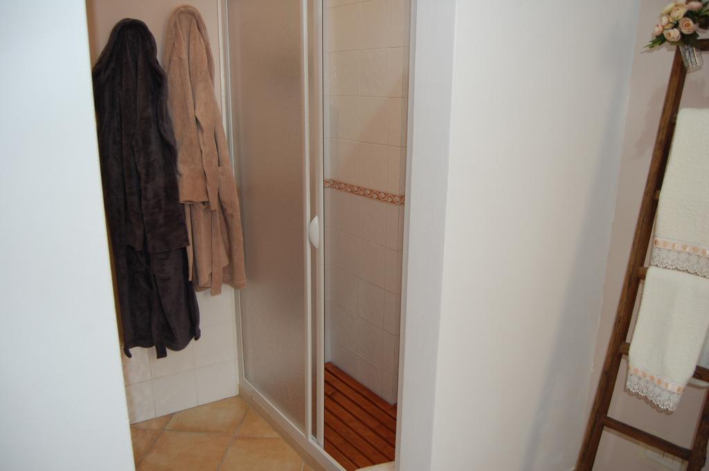 דירות לצ'ה A Casa Di Francesca מראה חיצוני תמונה