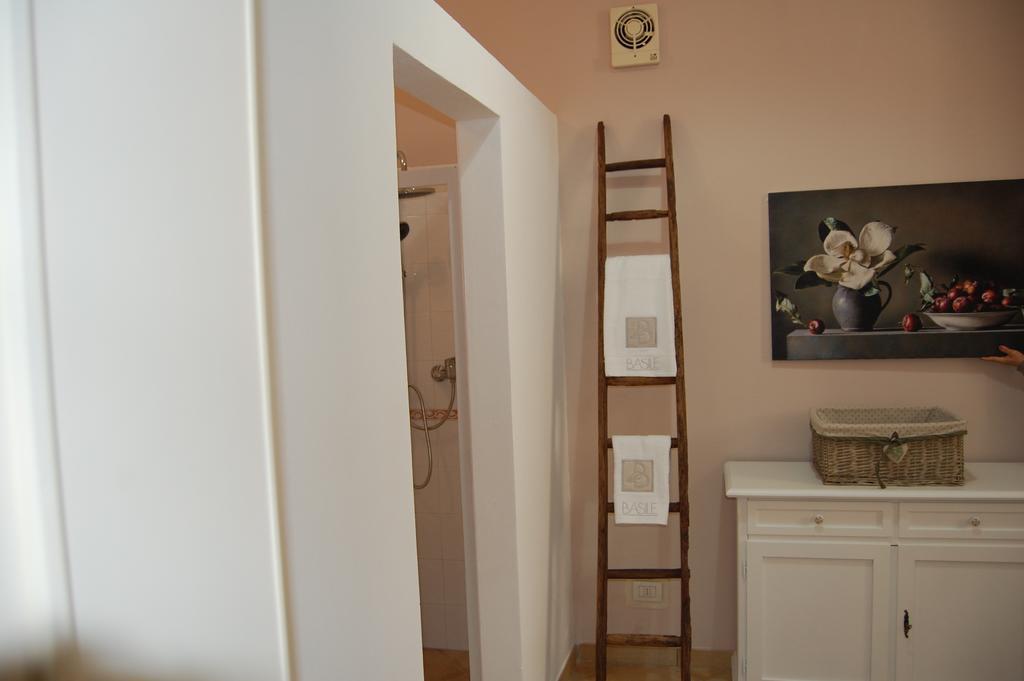 דירות לצ'ה A Casa Di Francesca מראה חיצוני תמונה